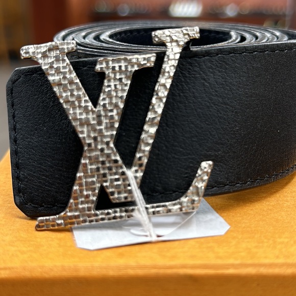 Louis Vuitton belt - Picture 2 of 5